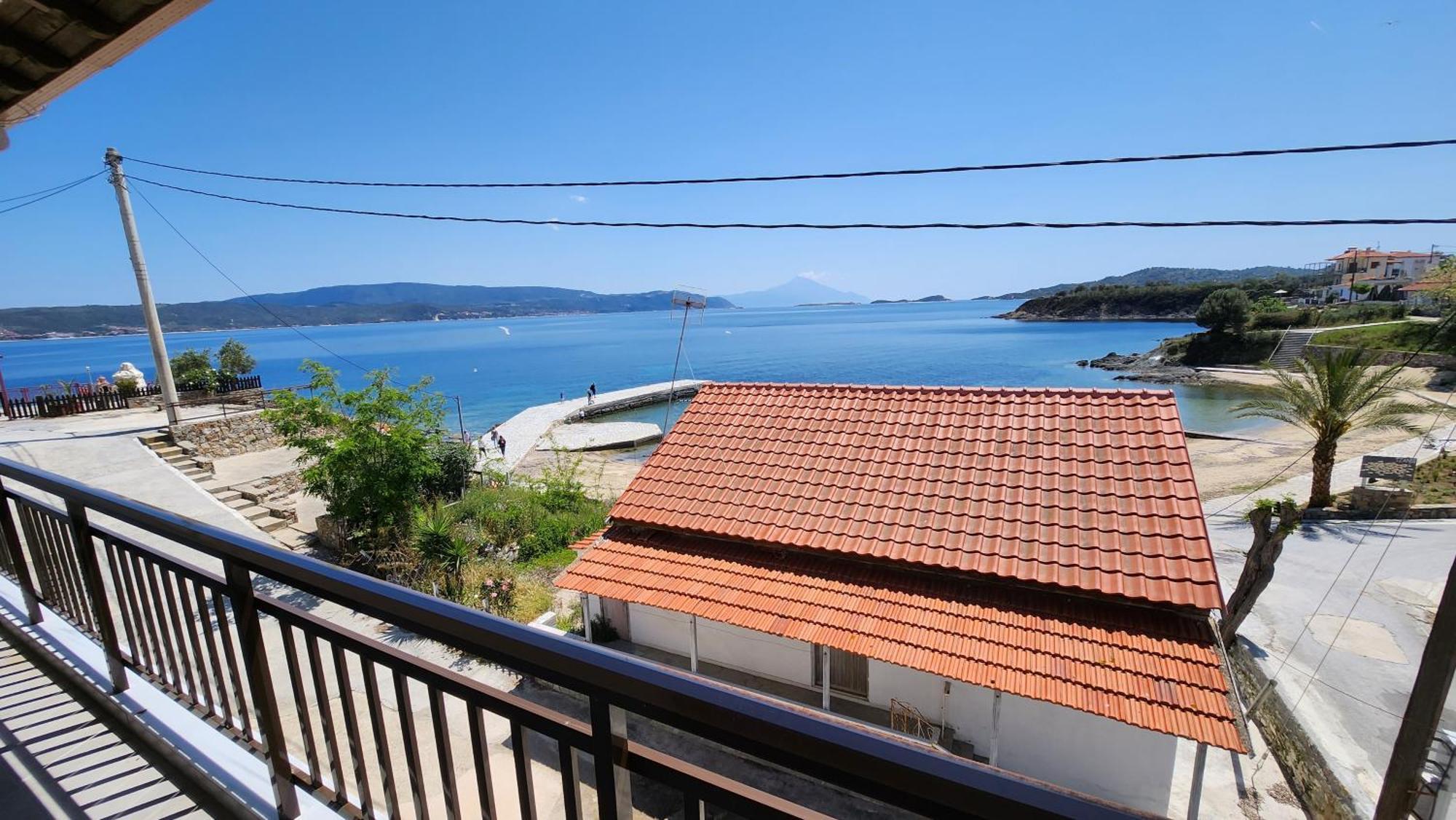 Gianni'S Apartment By The Sea Ammouliani Exterior photo